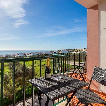 Lovely 2 Bedroom Apartment Including Pool, Stunning Ocean Views & Beach Closeby Luz Esterno foto