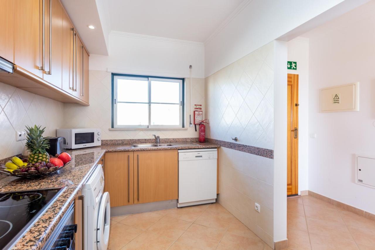 Lovely 2 Bedroom Apartment Including Pool, Stunning Ocean Views & Beach Closeby Luz Esterno foto