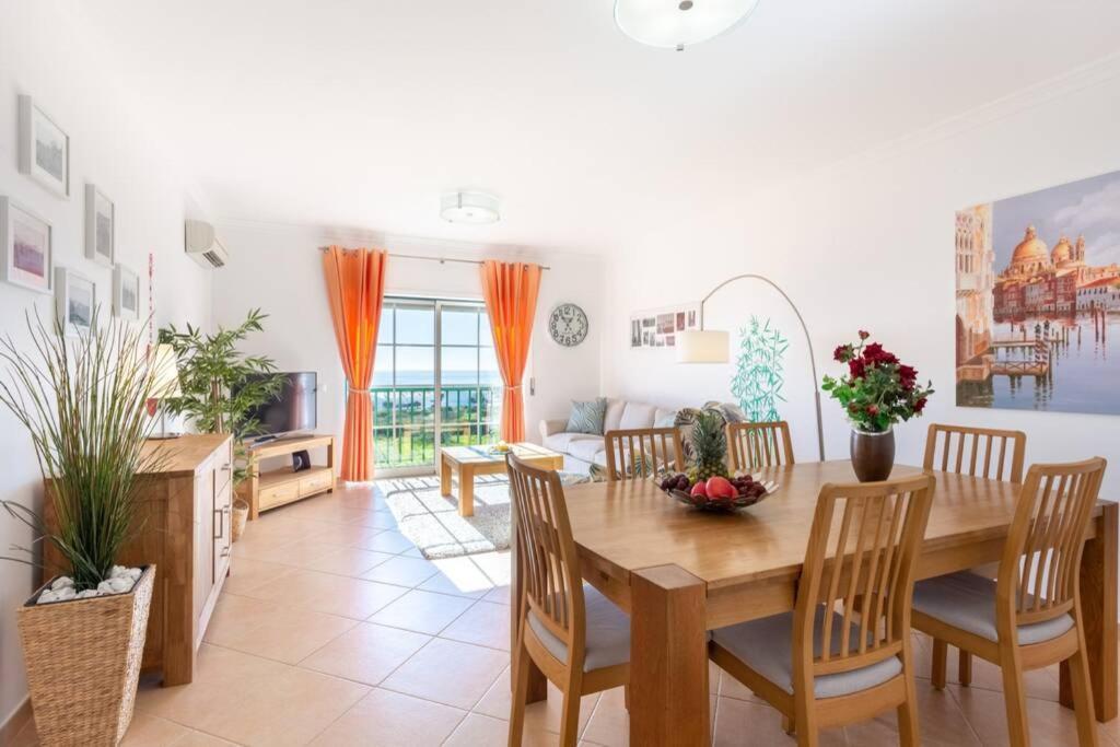 Lovely 2 Bedroom Apartment Including Pool, Stunning Ocean Views & Beach Closeby Luz Esterno foto